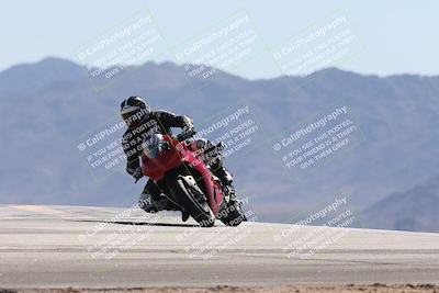 media/Oct-13-2025-Moto Forza (Mon) [[a66d839500]]/3-B Group/Session 4 (Turn 9)/